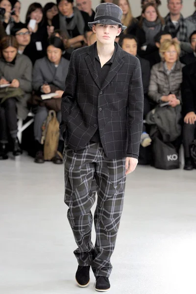 Look 22